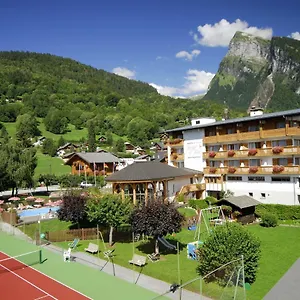 4* מלון Chalet-hotel Neige Et Roc, The Originals Relais